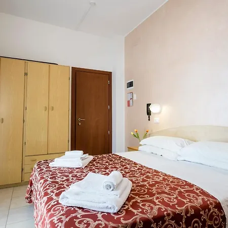 Отель Belmar 2*